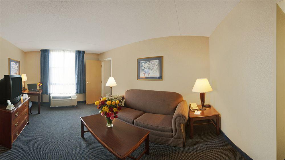 Best Western Potomac Mills Woodbridge Buitenkant foto